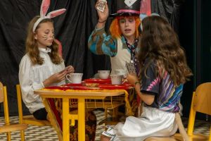 Příměstský tábor Alenka v říši divů